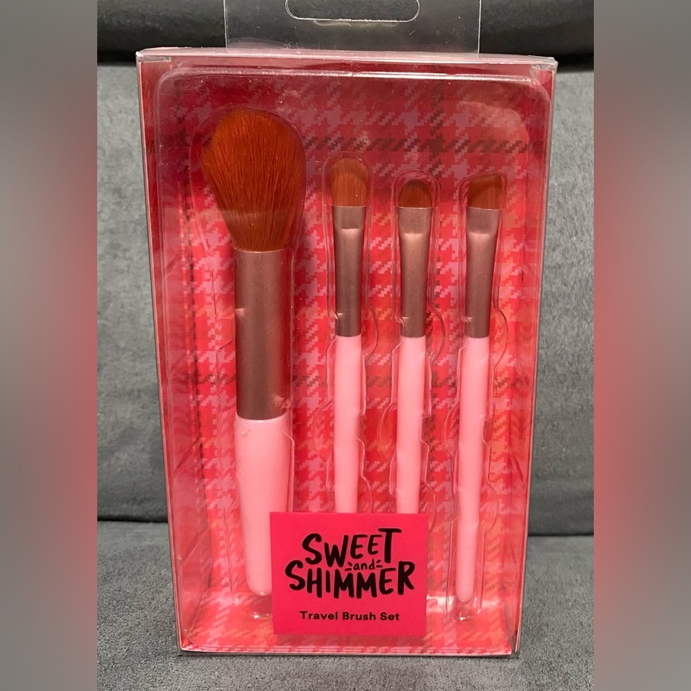 Sweet & Shimmer Ulta Pink Travel Makeup Brush Set NEW